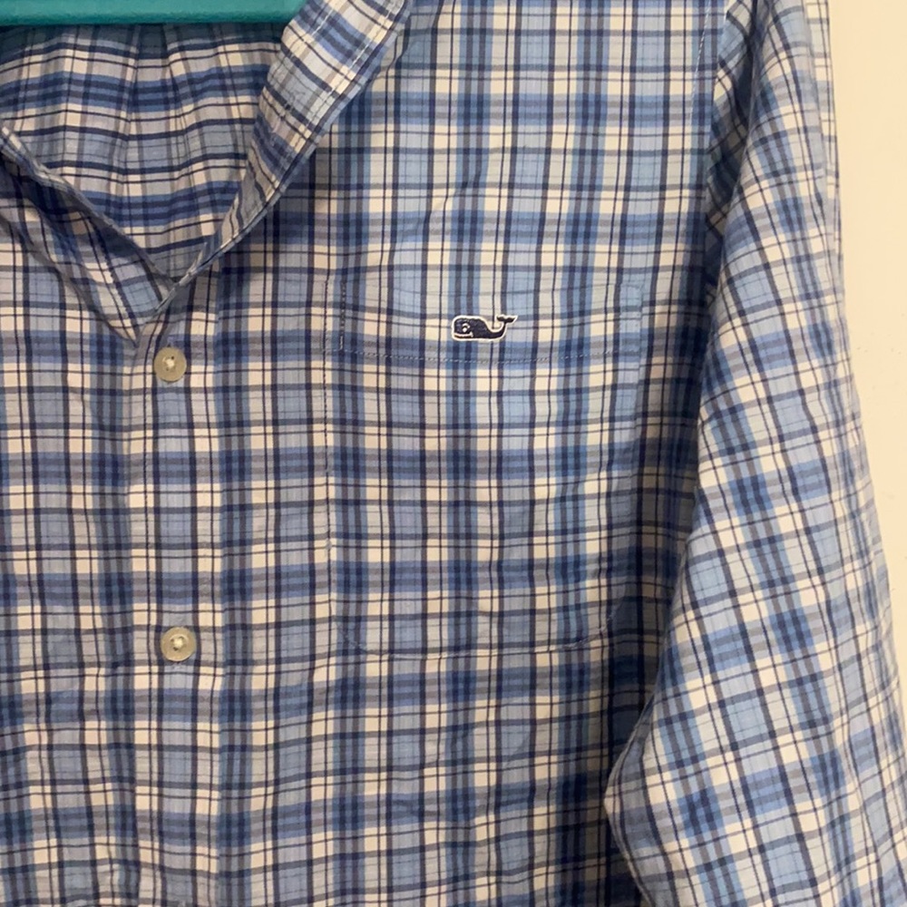 like new Vineyard Vines plaid button down shirt Men XS,  whale emblem